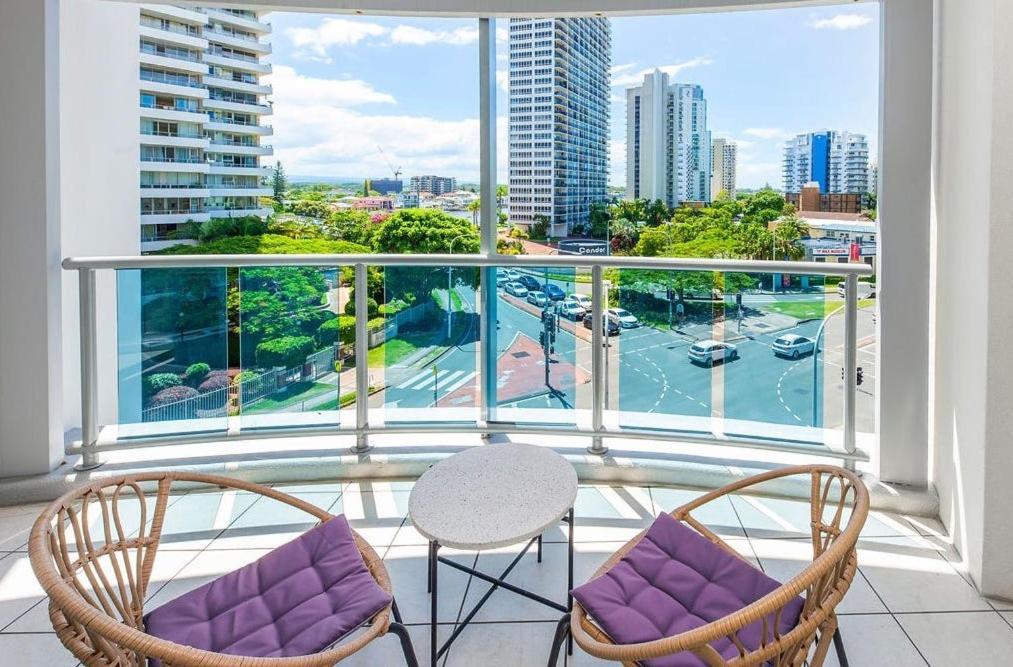 Deluxe Chevron Renaissance Apartamento Gold Coast Exterior foto
