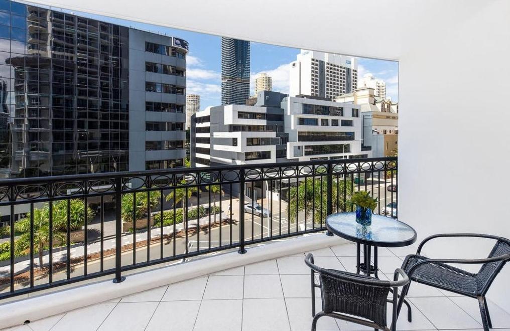 Deluxe Chevron Renaissance Apartamento Gold Coast Exterior foto