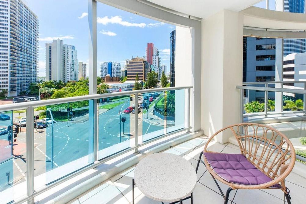 Deluxe Chevron Renaissance Apartamento Gold Coast Exterior foto
