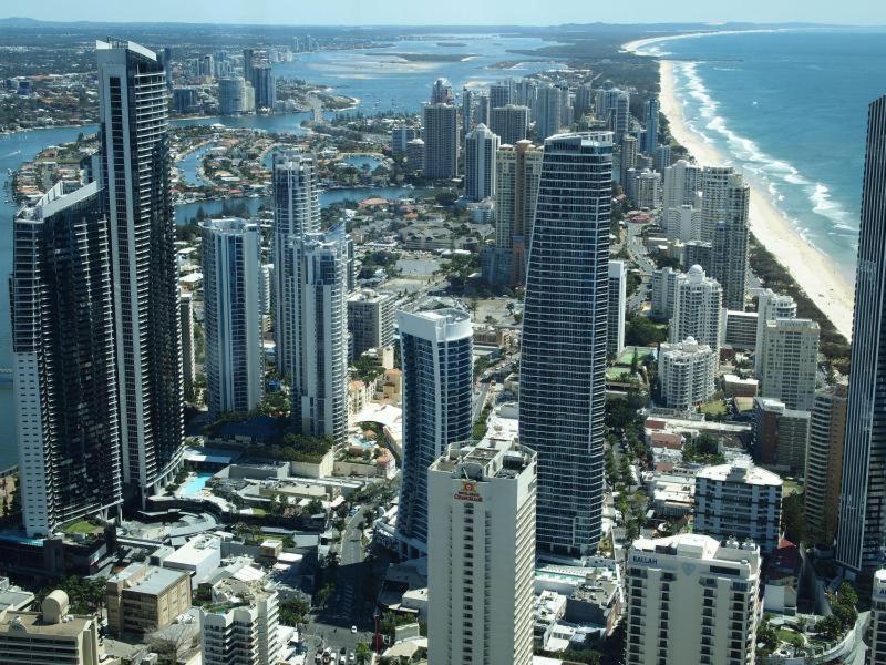 Deluxe Chevron Renaissance Apartamento Gold Coast Exterior foto